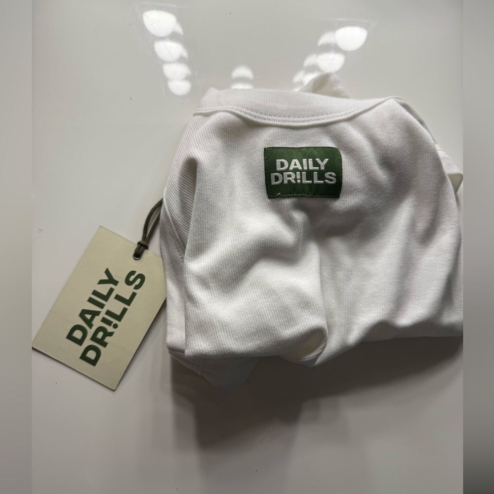 NWT daily drills white tank!